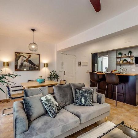 Holisplace- Lovely Apartment In Downtown Аликанте Екстериор снимка