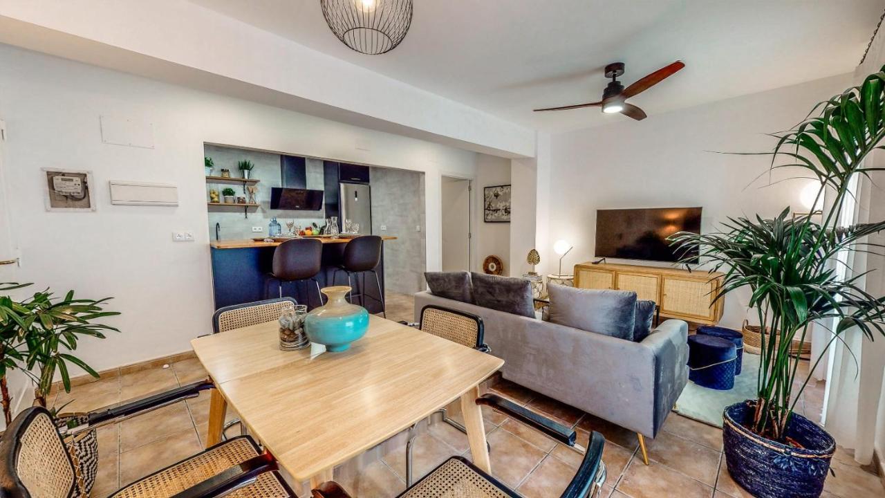 Holisplace- Lovely Apartment In Downtown Аликанте Екстериор снимка