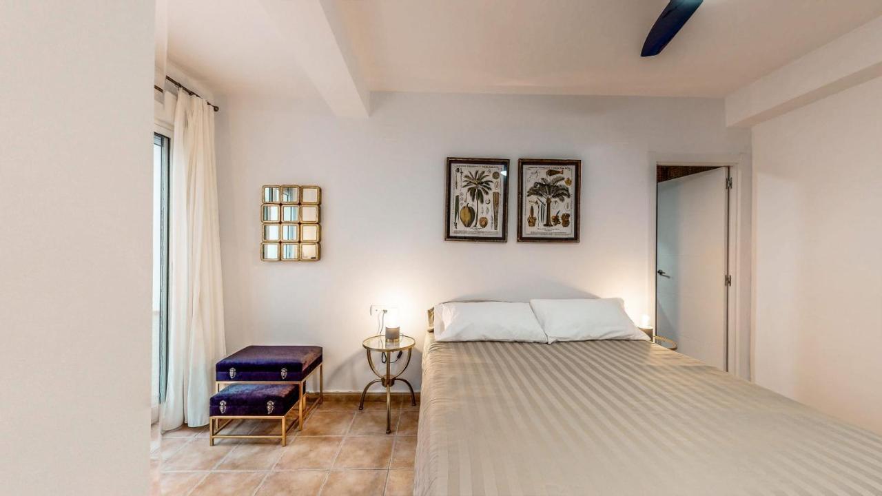 Holisplace- Lovely Apartment In Downtown Аликанте Екстериор снимка
