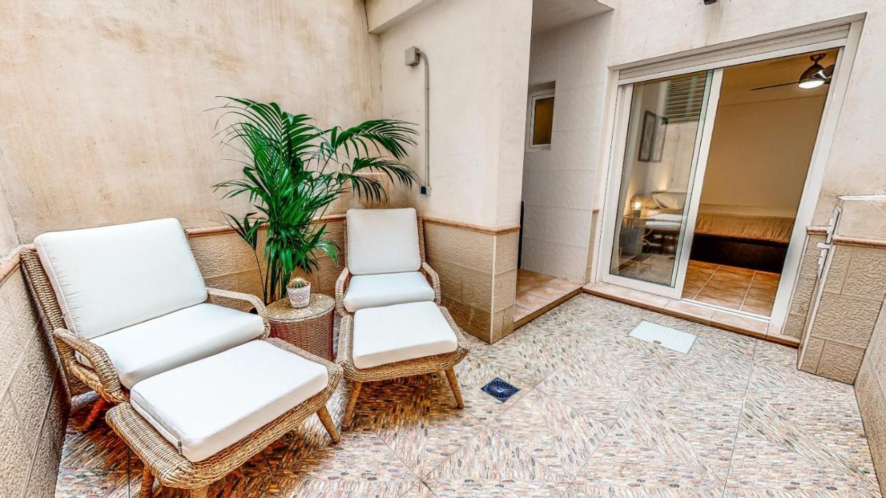 Holisplace- Lovely Apartment In Downtown Аликанте Екстериор снимка