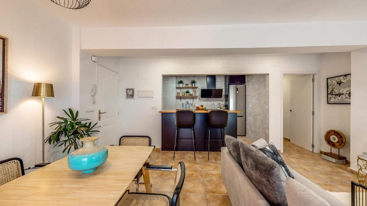 Holisplace- Lovely Apartment In Downtown Аликанте Екстериор снимка