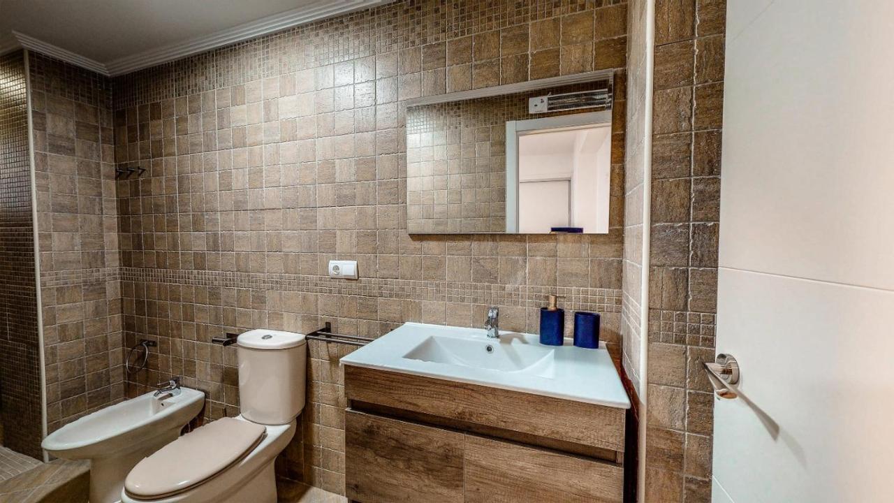 Holisplace- Lovely Apartment In Downtown Аликанте Екстериор снимка