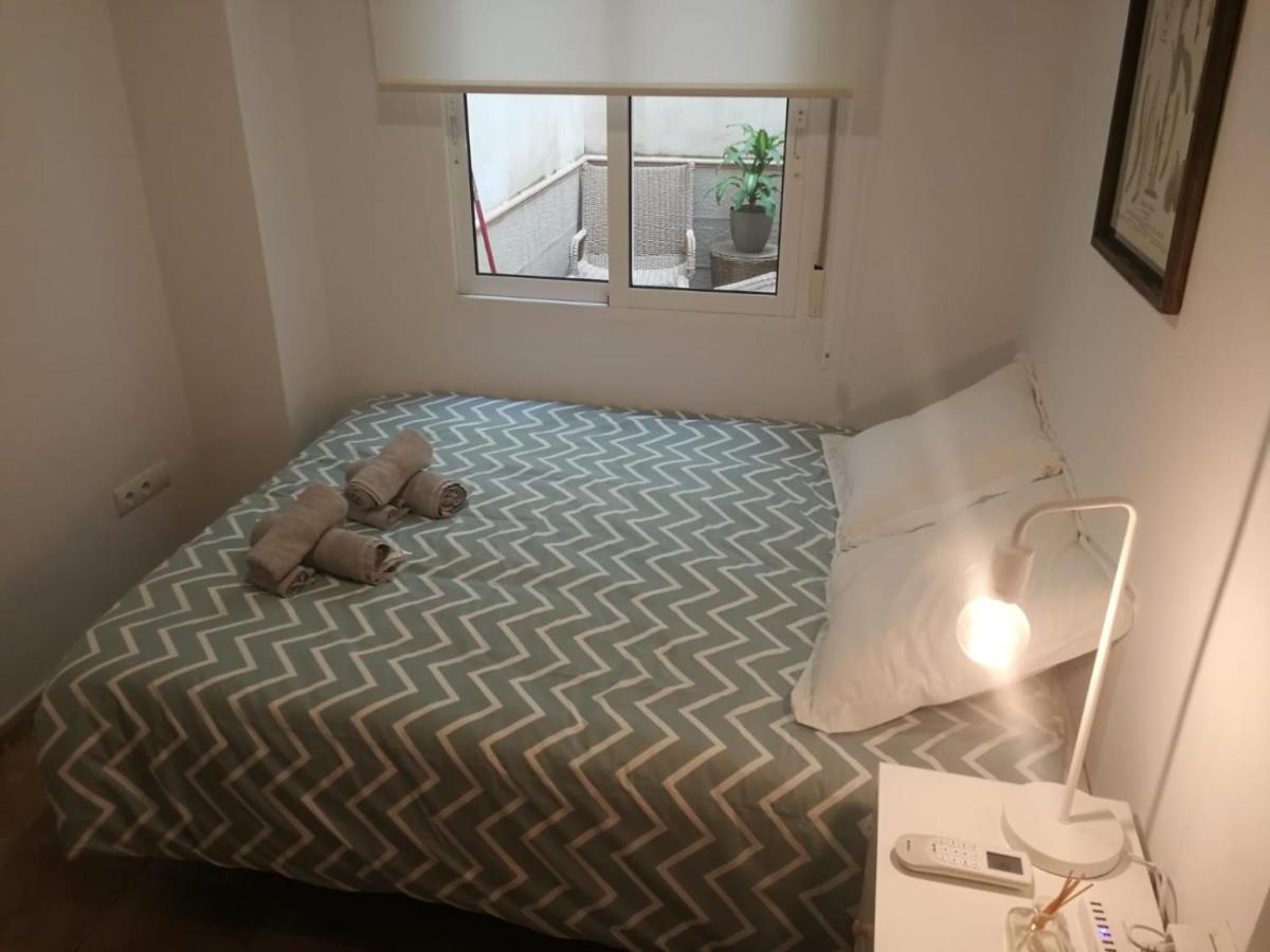 Holisplace- Lovely Apartment In Downtown Аликанте Екстериор снимка
